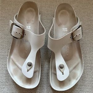 Gizeh Big Buckle Birkenstock White Leather Buckle Sandal Strap